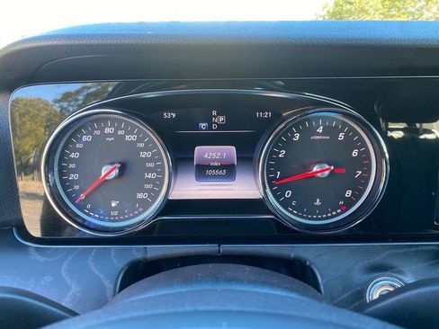 Used 2017 Mercedes-Benz E 300 4MATIC image 18