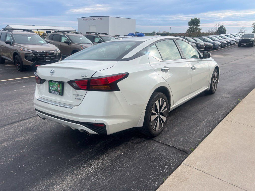 Used 2020 Nissan Altima 2.5 SV AWD/4WD image 7