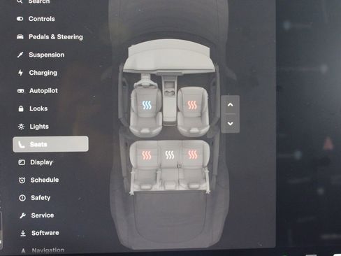 Used 2021 Tesla Model S Plaid image 21