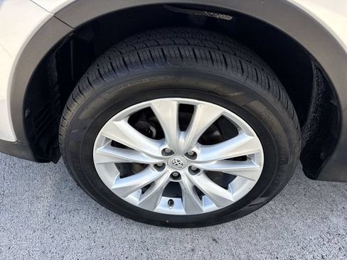 Used 2013 Toyota RAV4 Limited FWD image 10