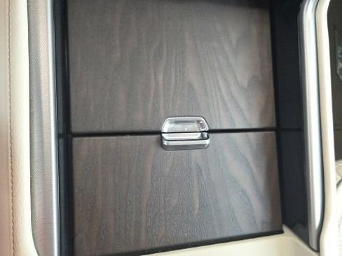 Used 2024 GMC Yukon Denali AWD/4WD image 40