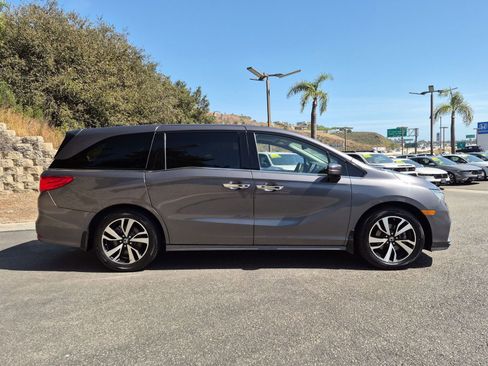 Used 2019 Honda Odyssey Elite image 6