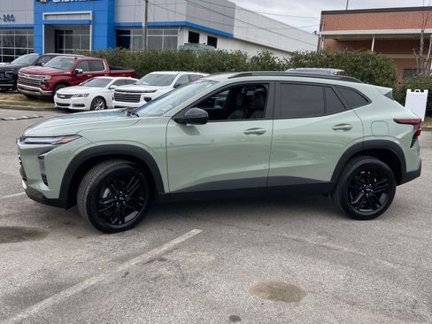 Used 2025 Chevrolet Trax ACTIV w/ Driver Confidence Package image 24