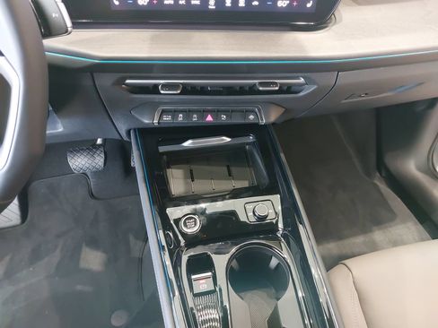 New 2026 Audi Q3 quattro 2.0T AWD/4WD image 22