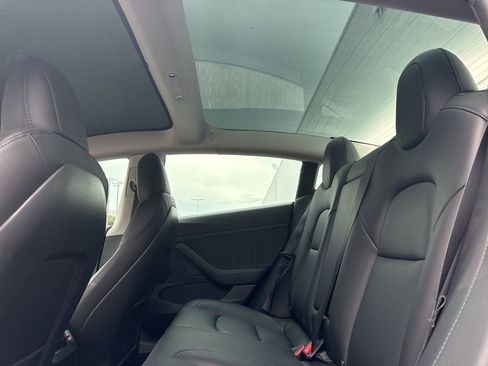 Used 2023 Tesla Model 3 Performance image 10