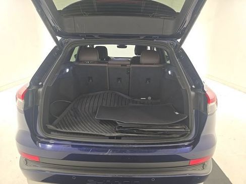 Used 2022 Audi Q4 e-tron Premium w/ Convenience Package AWD/4WD image 12
