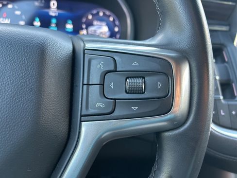 Used 2023 Chevrolet Suburban LT image 27