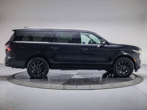 New 2026 Lincoln Navigator L Black Label AWD/4WD image 6