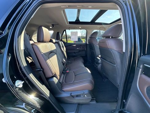 Used 2023 Honda Pilot Elite image 22