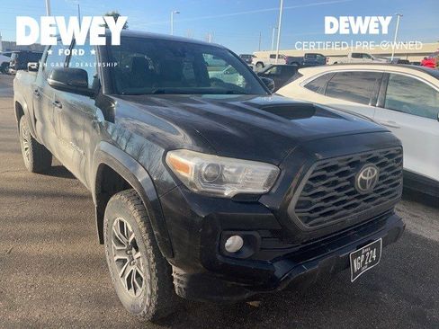 Used 2020 Toyota Tacoma TRD Sport image 1