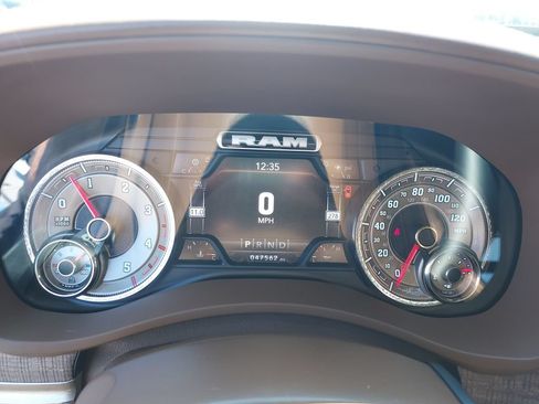 Used 2022 RAM 2500 Limited AWD/4WD image 18