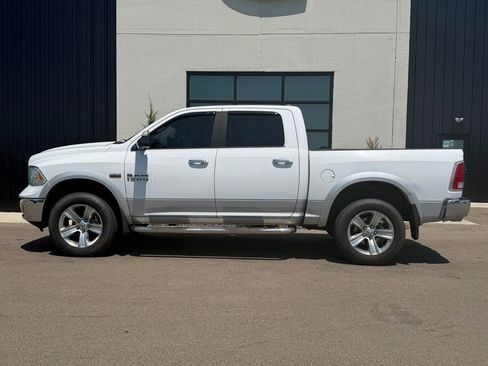 Used 2014 RAM 1500 Laramie w/ Trailer Tow Group AWD/4WD image 2