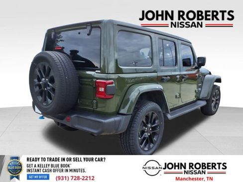 Used 2023 Jeep Wrangler Unlimited Sahara image 17