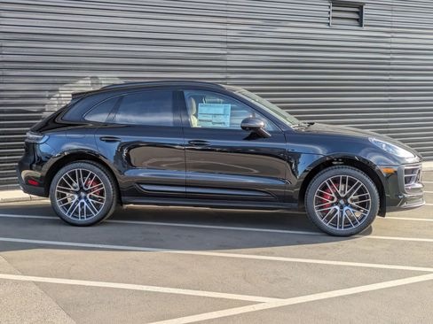 New 2026 Porsche Macan S image 8
