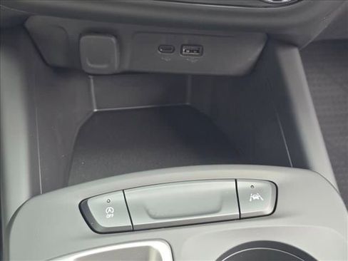New 2026 Chevrolet Trax LS w/ LS Convenience Package FWD image 27