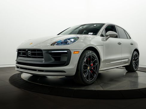 Certified 2025 Porsche Macan GTS AWD/4WD image 1
