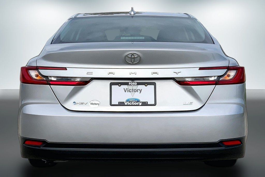 Used 2025 Toyota Camry LE FWD image 4
