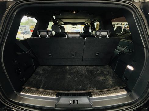 Used 2023 Lincoln Navigator Black Label AWD/4WD image 10