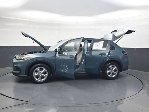 Certified 2024 Honda HR-V LX image 39