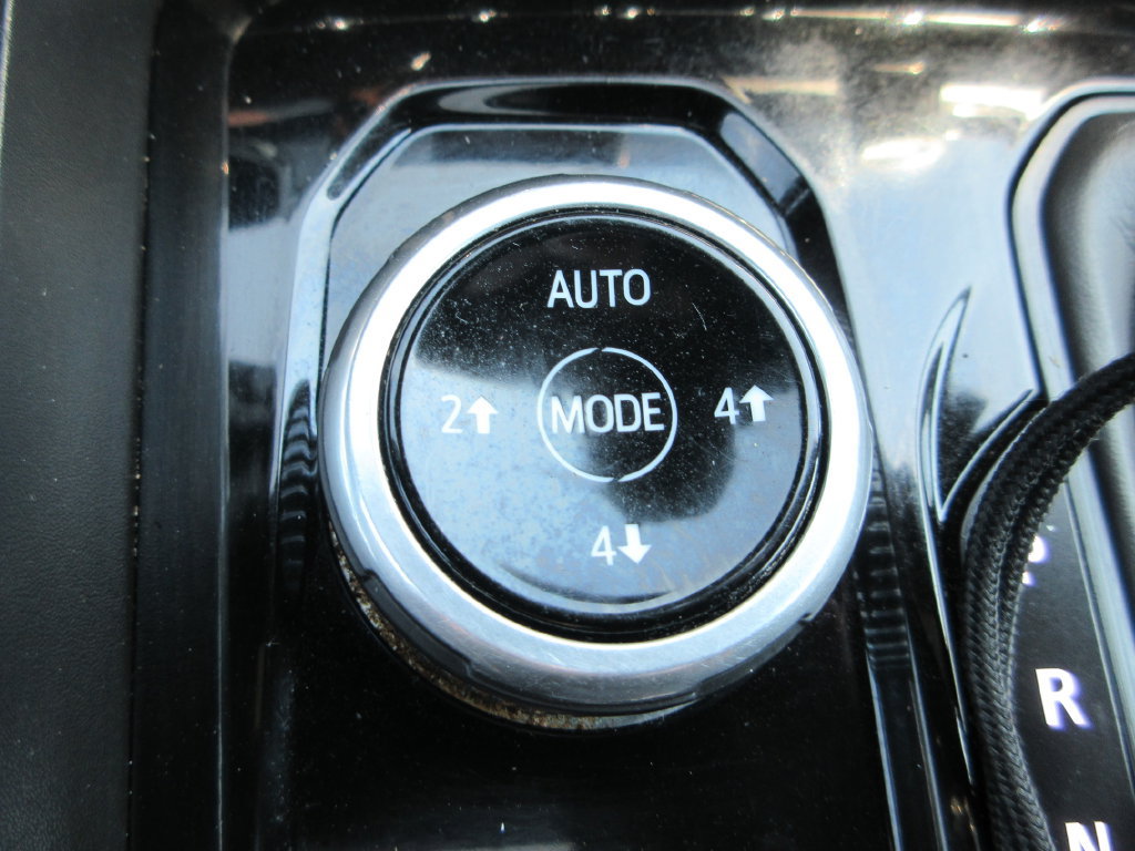 Certified 2023 GMC Canyon AT4 w/ AT4 Premium Package AWD/4WD image 33