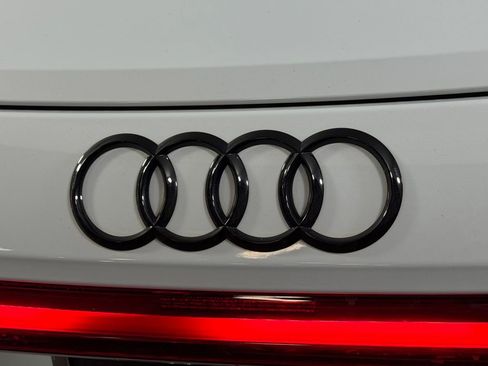 Used 2023 Audi e-tron GT Prestige w/ Prestige Package AWD/4WD image 12