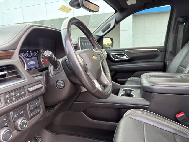 Used 2021 Chevrolet Suburban Premier w/ Premium Package AWD/4WD image 45