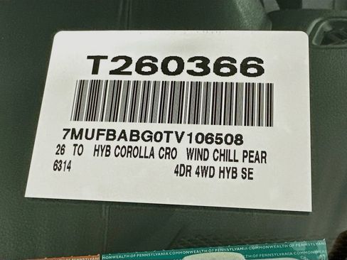 New 2026 Toyota Corolla Cross AWD Hybrid w/ Moonroof Package image 18