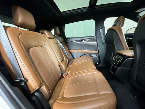 Used 2023 Lincoln Nautilus Reserve w/ Equipment Group 201A image 23