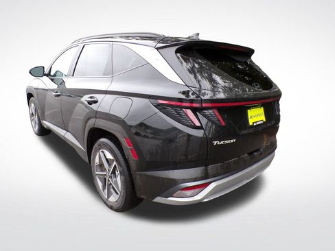 Certified 2025 Hyundai Tucson SEL AWD/4WD image 4