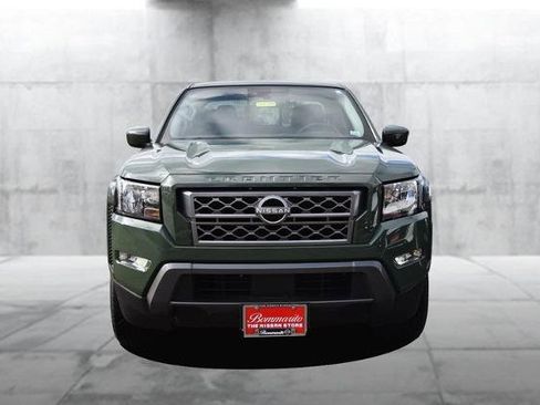Certified 2024 Nissan Frontier SV w/ Technology Package image 4