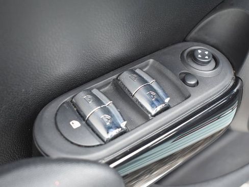 Used 2019 MINI Cooper S image 15