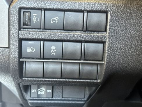 Certified 2025 Toyota Tacoma SR5 RWD image 33