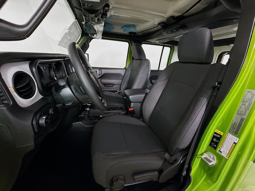 Used 2025 Jeep Wrangler Unlimited Sport AWD/4WD image 22