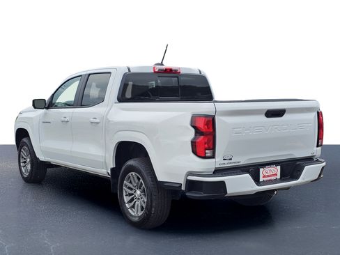 Used 2024 Chevrolet Colorado LT w/ LT Convenience Package III RWD image 12