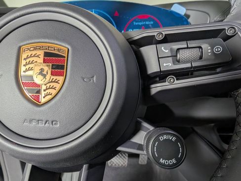 New 2025 Porsche Macan 4 Electric image 41