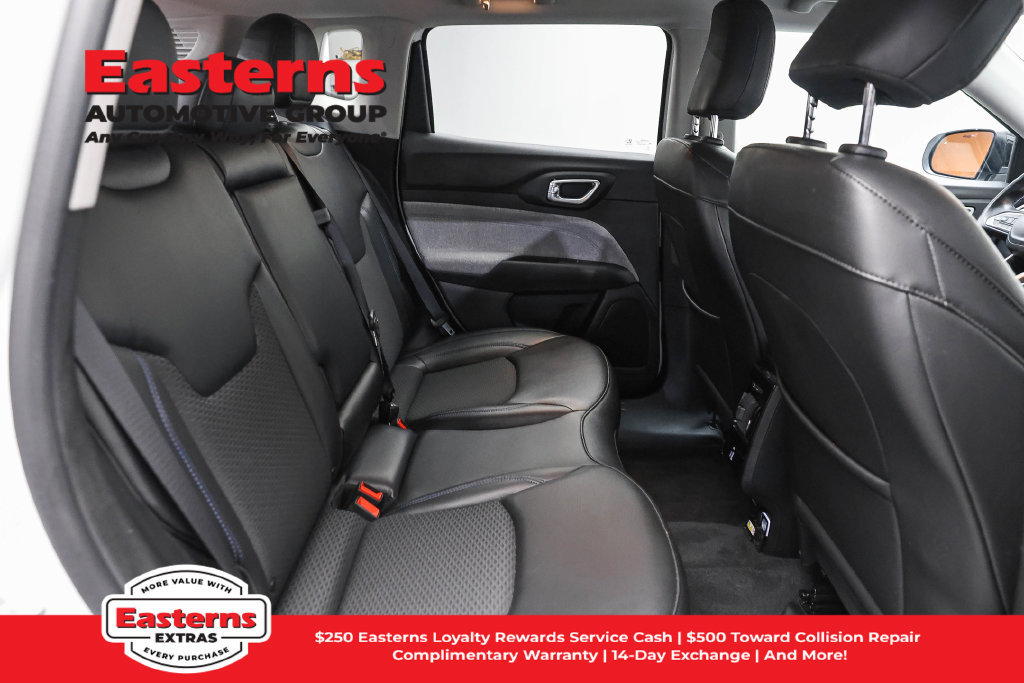 Used 2022 Jeep Compass Latitude w/ Convenience Group AWD/4WD image 23