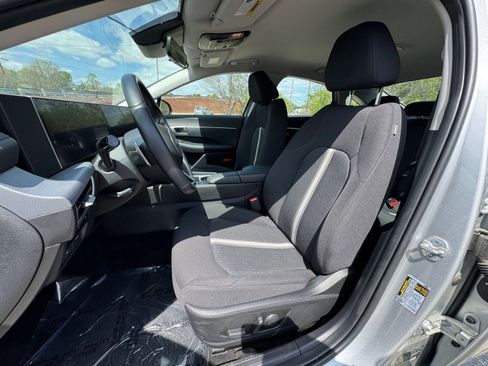 Used 2025 Hyundai Sonata SEL FWD image 32
