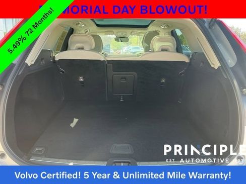 Certified 2023 Volvo XC60 B5 Plus FWD image 14