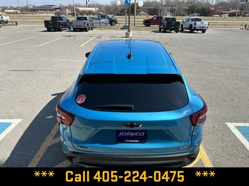 Used 2025 Chevrolet Trax RS w/ Driver Confidence Package image 7