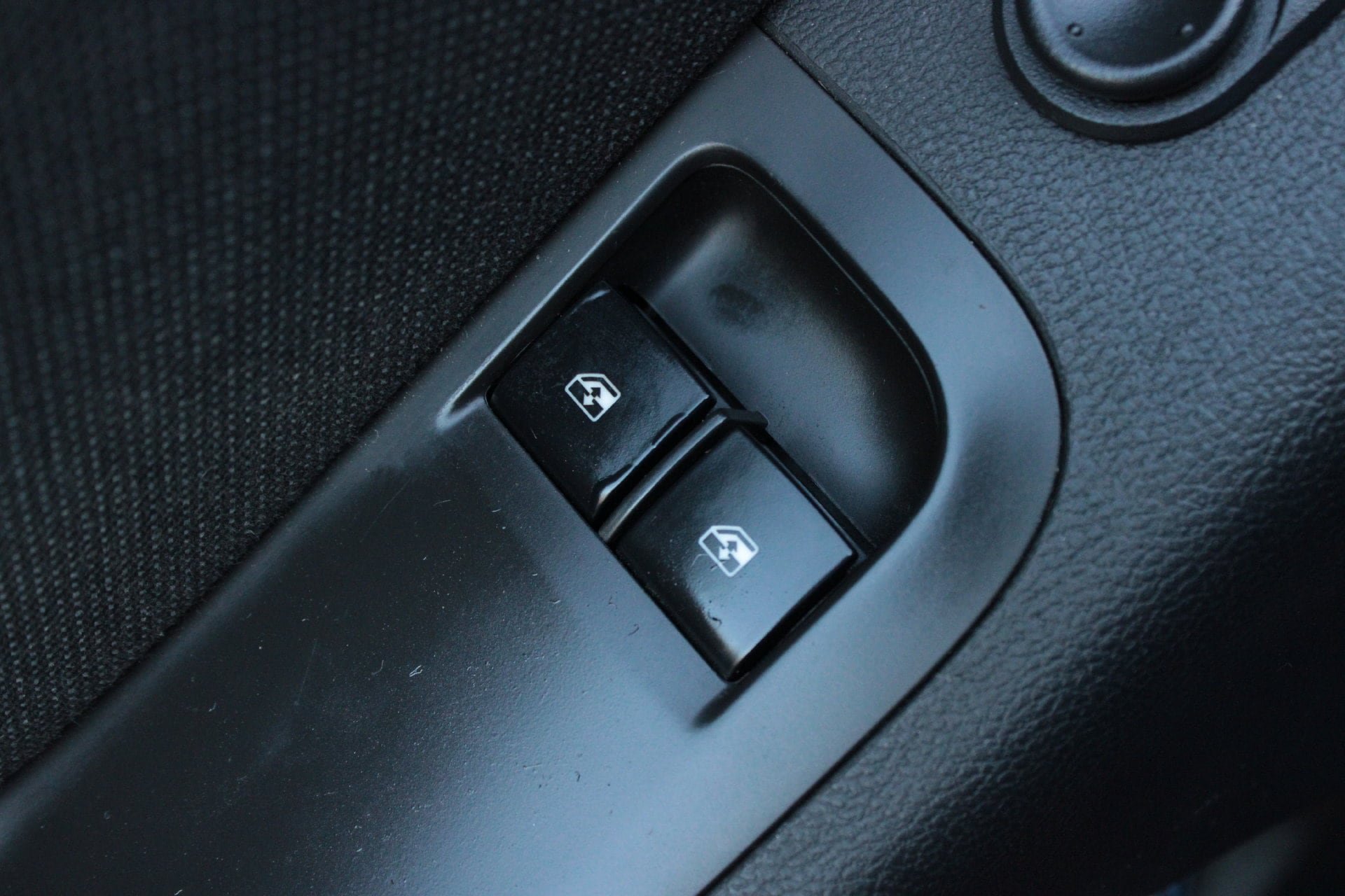 Used 2011 Chevrolet Camaro LT RWD image 19