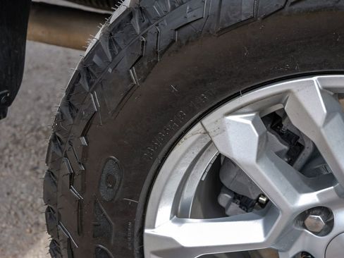 Used 2024 Chevrolet Silverado 1500 LT w/ Z71 Off-Road Package image 64