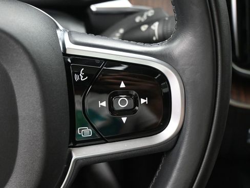 Used 2019 Volvo XC60 T8 Inscription w/ Advanced Package image 18