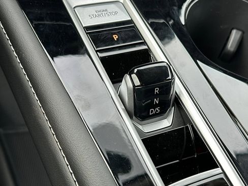 New 2026 Volkswagen Atlas SE image 21