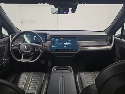 Used 2025 Rivian R1S Adventure Dual AWD/4WD image 27