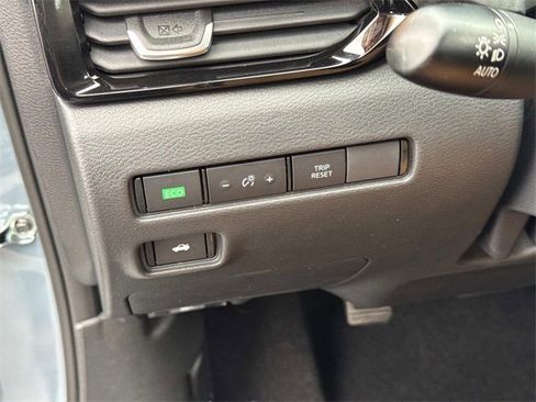 New 2025 Nissan Sentra SV w/ SV Premium Package image 26