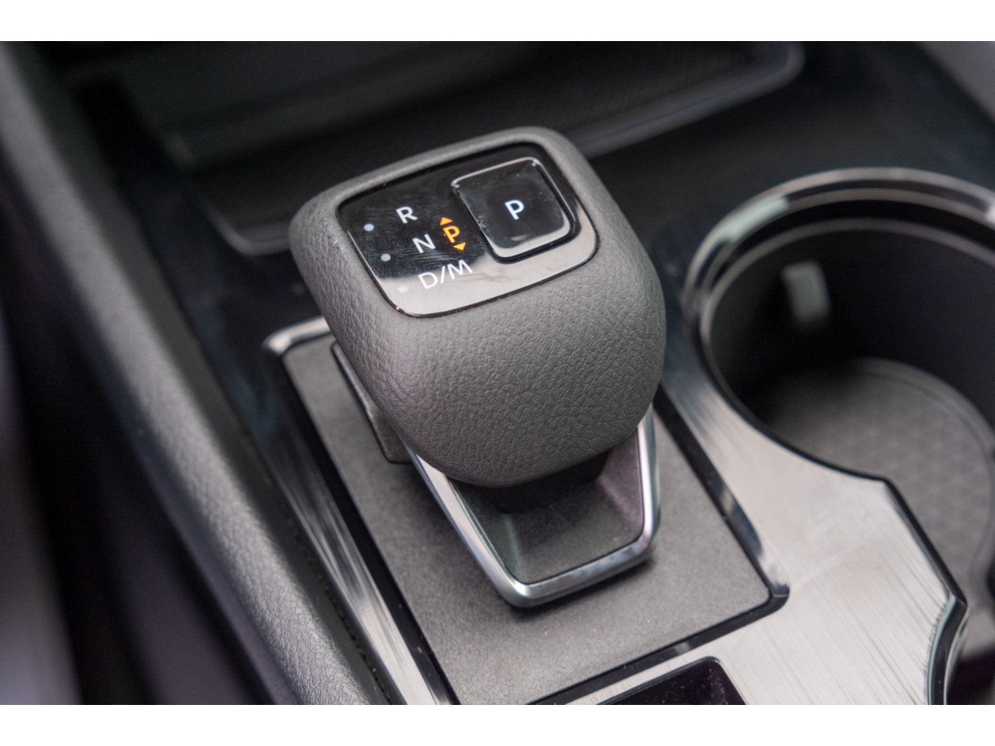 Used 2023 Nissan Rogue S FWD image 26