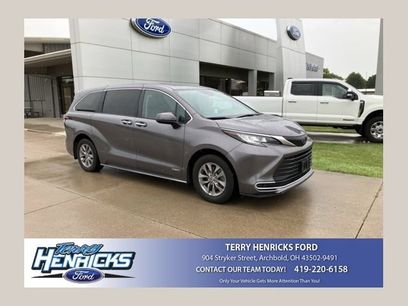 Used 2021 Toyota Sienna LE