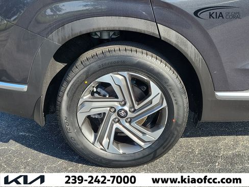 Used 2023 Hyundai Santa Fe SEL w/ Premium Package FWD image 9