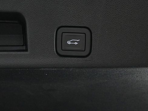 New 2025 GMC Acadia Elevation w/ Elevation Premium Package image 32