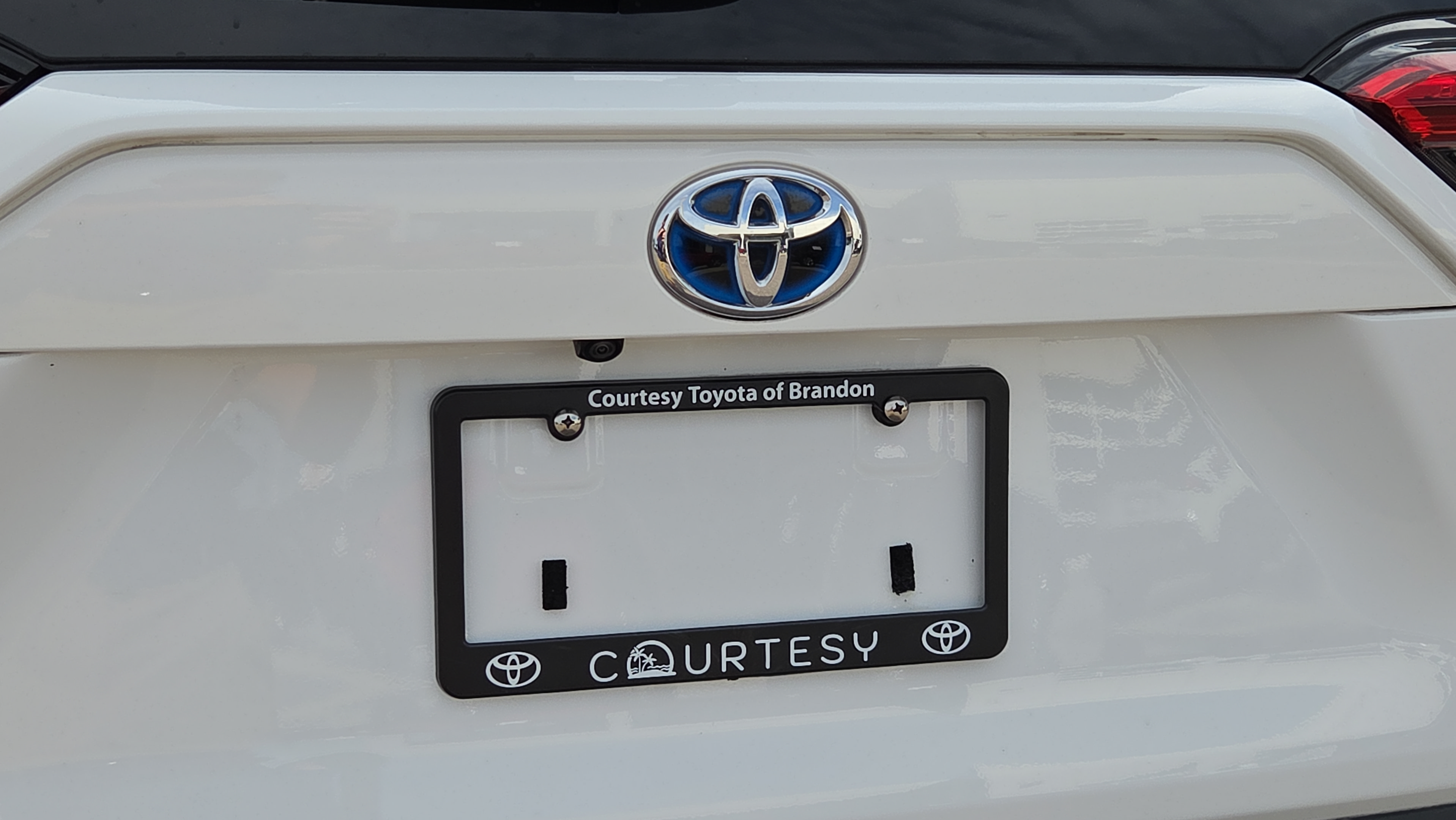 Used 2024 Toyota RAV4 LE AWD/4WD image 29